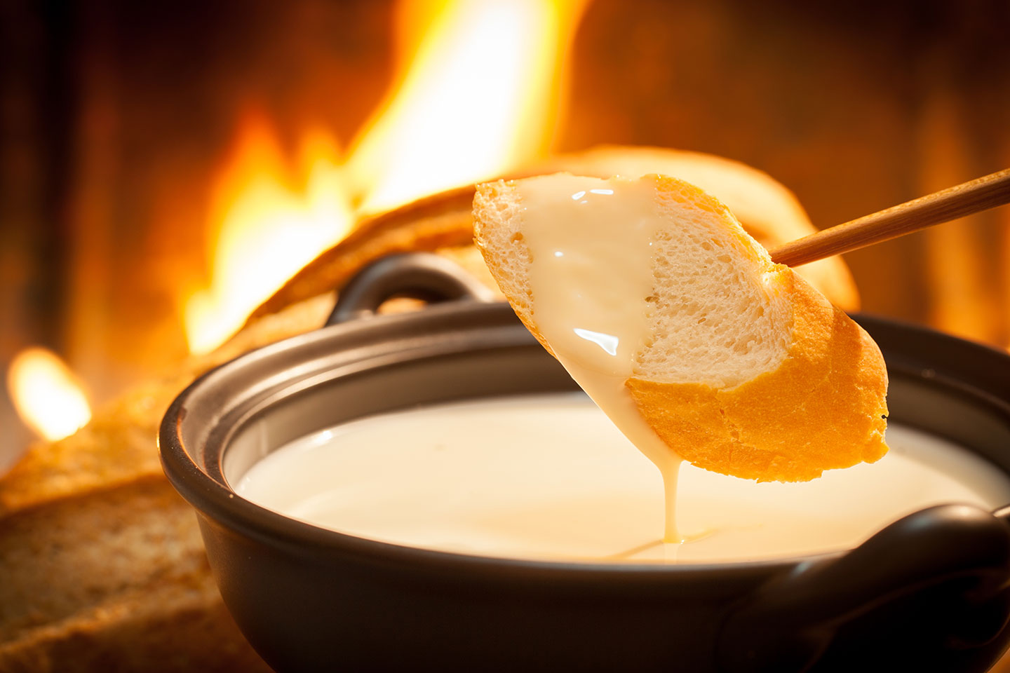 how to make cheese fondue without a fondue pot