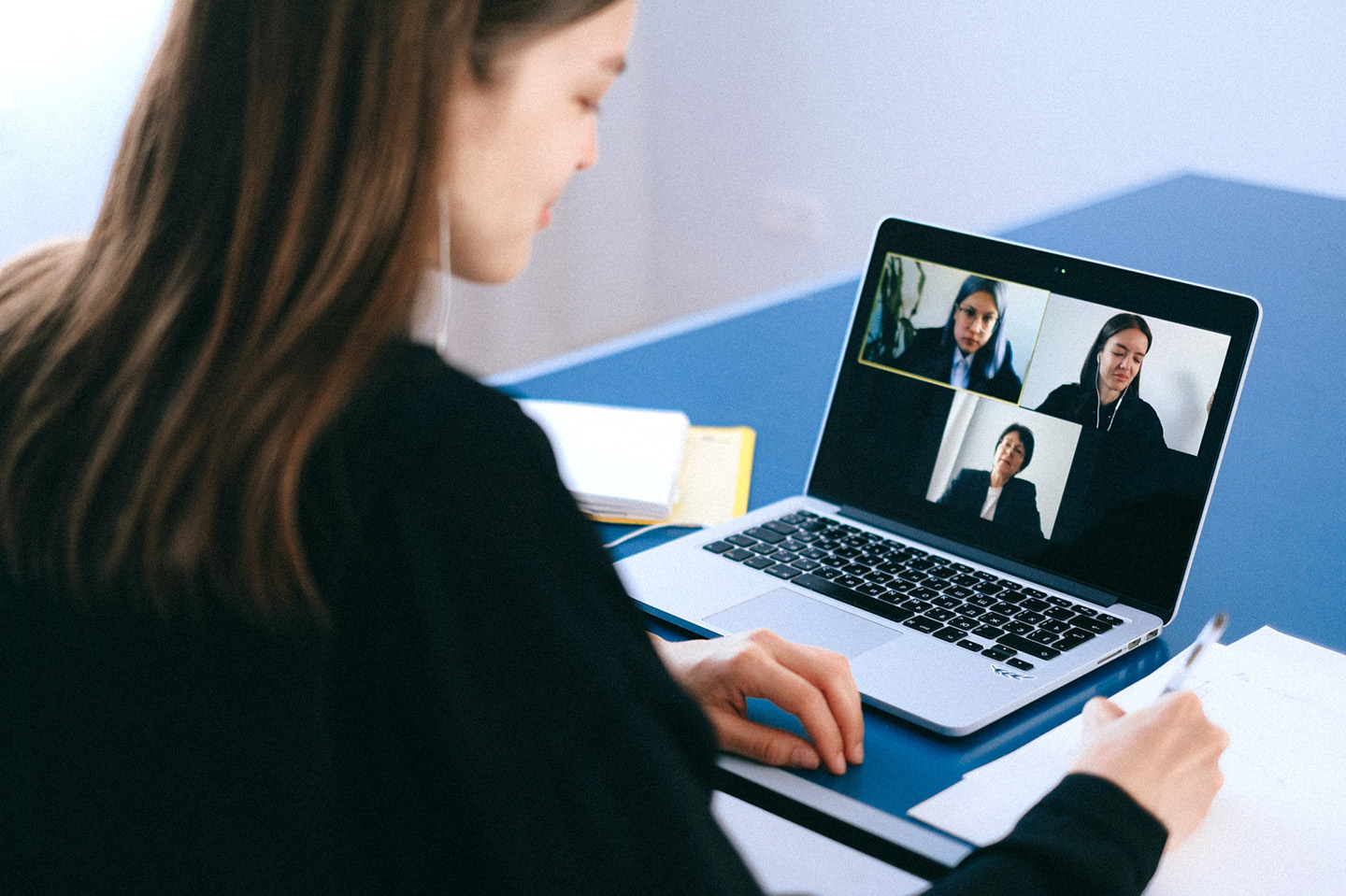 Wie wird man zum erfolgreichen online Meeting Profi?