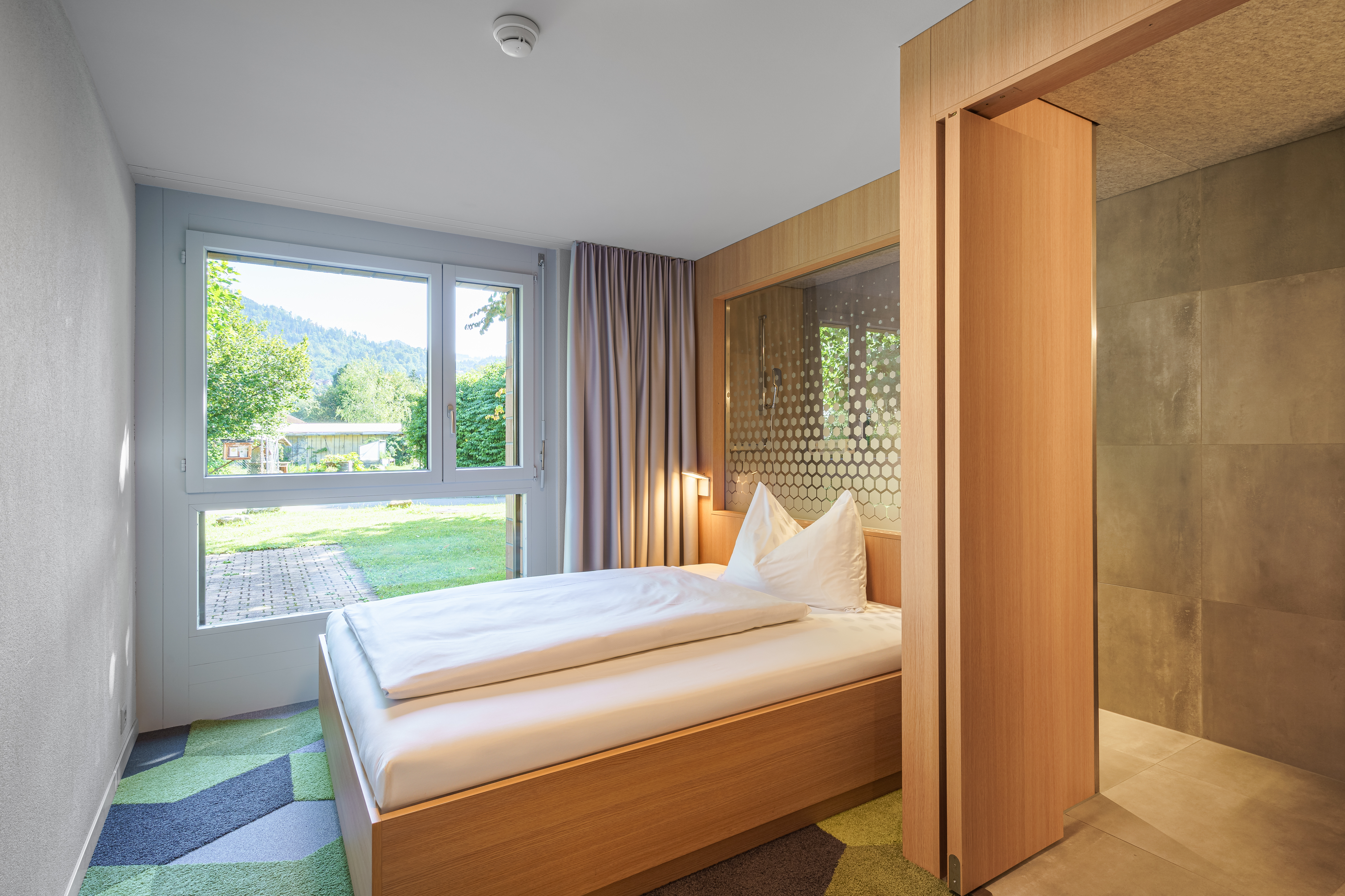 HFThun The Lab Hotel Easy Room