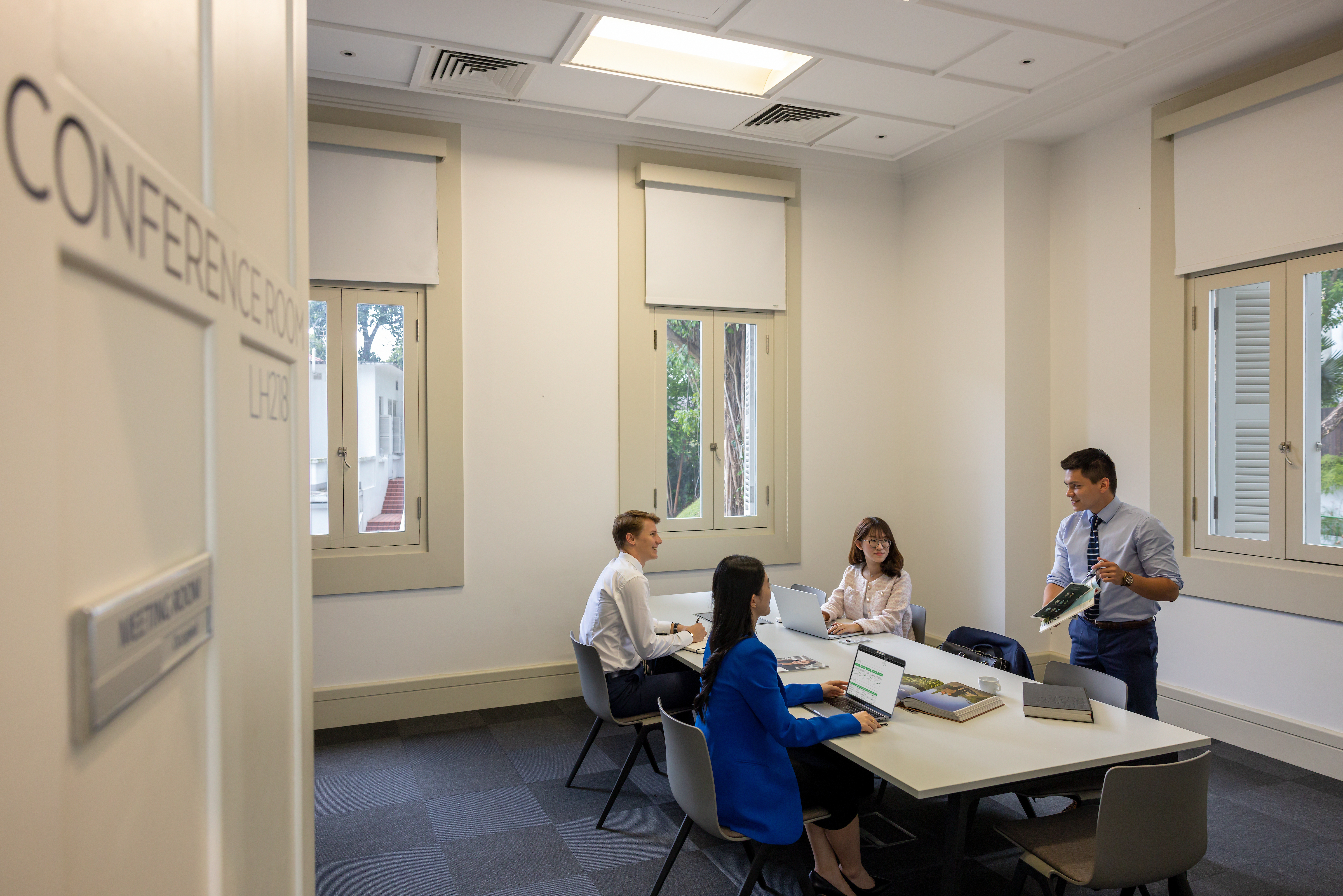 EHL (Campus) Singapore_Conference Room_High Res