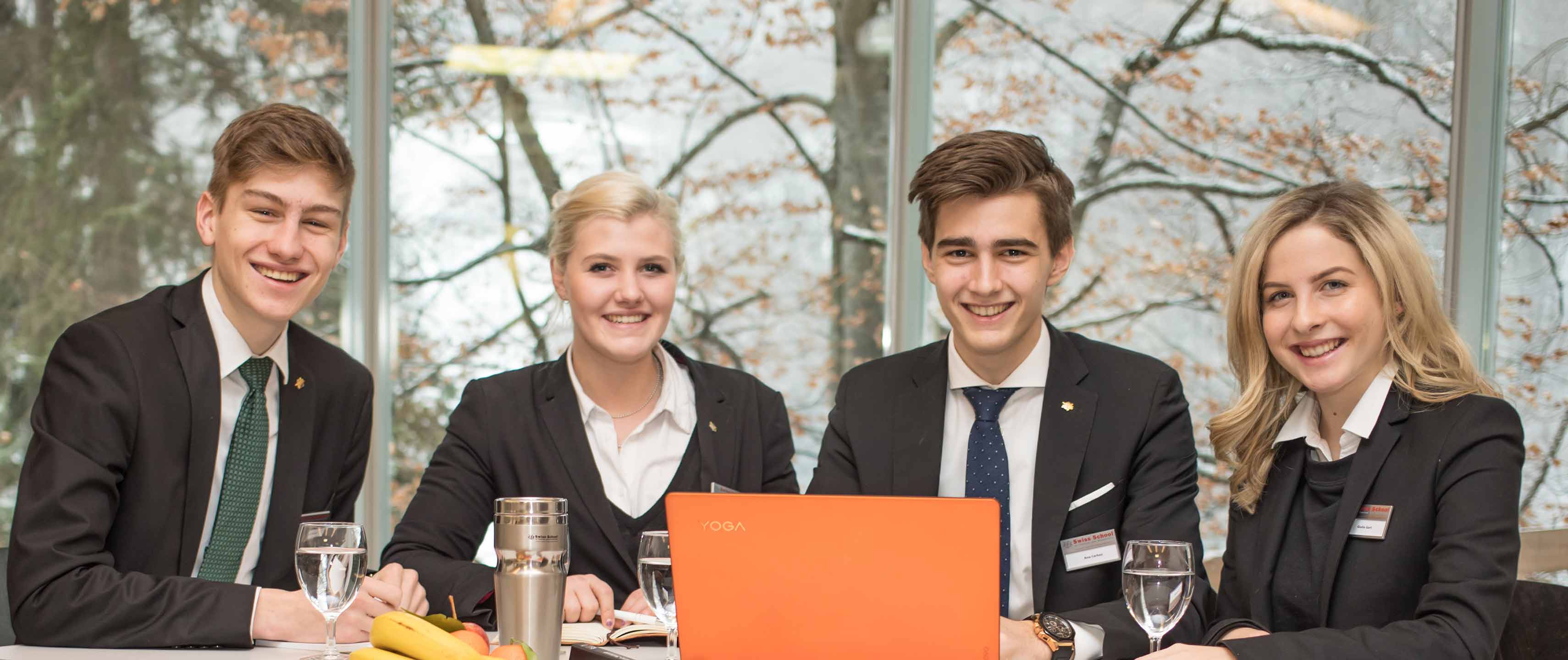 EHL-Passugg_HoKo_Header_students-class